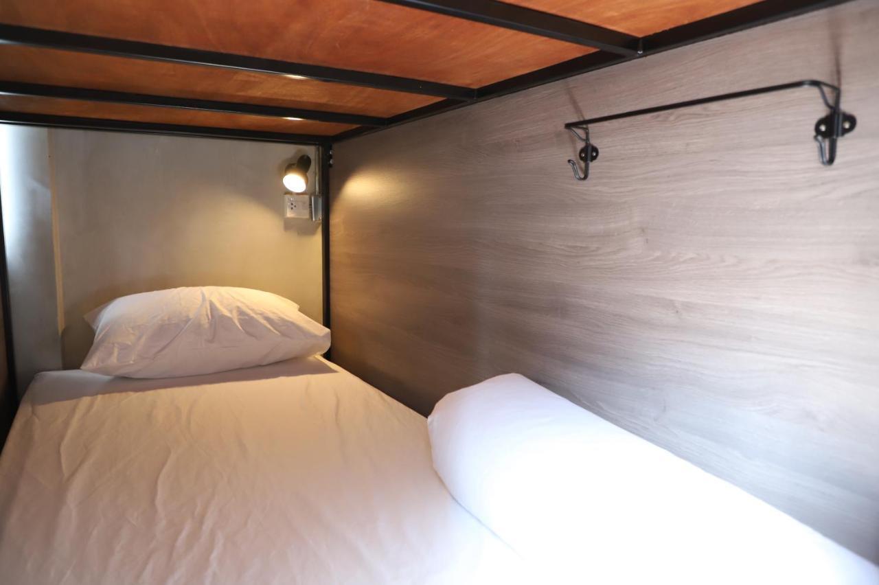 The Cube Hostel Khaosan Bangkok Extérieur photo